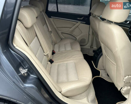 Сірий Шкода Октавія, об'ємом двигуна 1.6 л та пробігом 231 тис. км за 8250 $, фото 16 на Automoto.ua