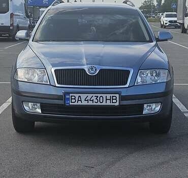 Серый Шкода Октавия, объемом двигателя 1.6 л и пробегом 210 тыс. км за 5600 $, фото 1 на Automoto.ua