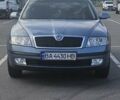 Серый Шкода Октавия, объемом двигателя 1.6 л и пробегом 210 тыс. км за 5600 $, фото 1 на Automoto.ua