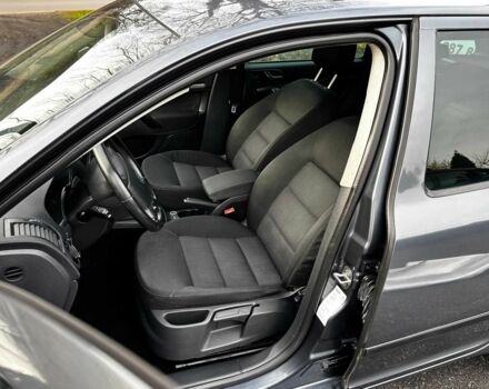 Сірий Шкода Октавія, об'ємом двигуна 2 л та пробігом 235 тис. км за 2100 $, фото 6 на Automoto.ua