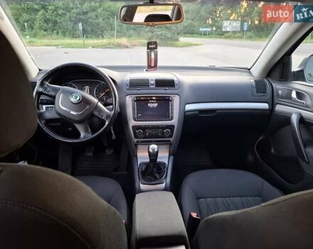 Сірий Шкода Октавія, об'ємом двигуна 1.8 л та пробігом 212 тис. км за 8600 $, фото 7 на Automoto.ua