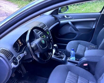 Сірий Шкода Октавія, об'ємом двигуна 1.8 л та пробігом 189 тис. км за 7350 $, фото 4 на Automoto.ua