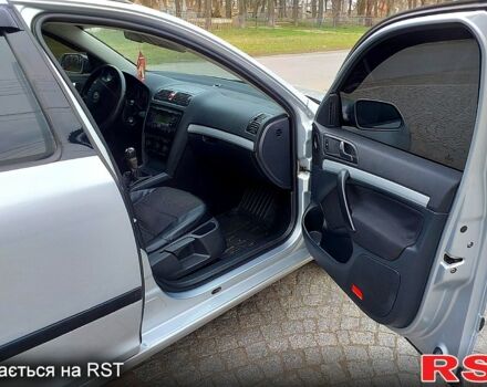 Серый Шкода Октавия, объемом двигателя 1.6 л и пробегом 298 тыс. км за 5600 $, фото 3 на Automoto.ua