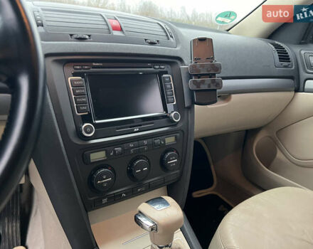 Сірий Шкода Октавія, об'ємом двигуна 1.6 л та пробігом 231 тис. км за 8250 $, фото 26 на Automoto.ua