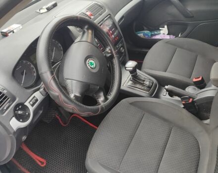 Серый Шкода Октавия, объемом двигателя 2 л и пробегом 304 тыс. км за 7200 $, фото 6 на Automoto.ua