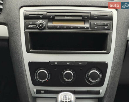 Серый Шкода Октавия, объемом двигателя 1.6 л и пробегом 212 тыс. км за 7400 $, фото 21 на Automoto.ua