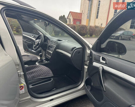 Серый Шкода Октавия, объемом двигателя 1.6 л и пробегом 218 тыс. км за 8200 $, фото 12 на Automoto.ua