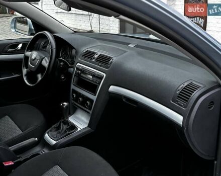 Серый Шкода Октавия, объемом двигателя 1.6 л и пробегом 203 тыс. км за 8099 $, фото 71 на Automoto.ua