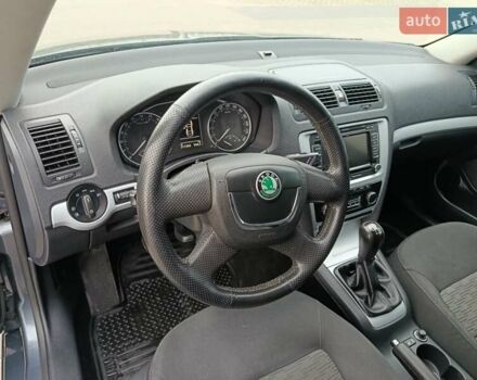 Серый Шкода Октавия, объемом двигателя 1.99 л и пробегом 312 тыс. км за 7800 $, фото 6 на Automoto.ua