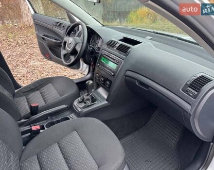 Серый Шкода Октавия, объемом двигателя 1.6 л и пробегом 182 тыс. км за 7700 $, фото 53 на Automoto.ua