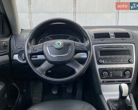 Сірий Шкода Октавія, об'ємом двигуна 1.8 л та пробігом 230 тис. км за 7100 $, фото 35 на Automoto.ua