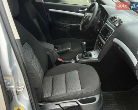 Серый Шкода Октавия, объемом двигателя 1.6 л и пробегом 188 тыс. км за 6900 $, фото 12 на Automoto.ua