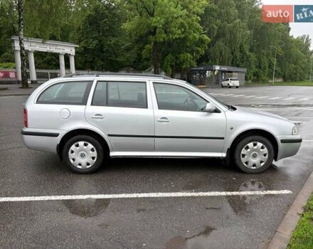 Серый Шкода Октавия, объемом двигателя 1.6 л и пробегом 198 тыс. км за 4900 $, фото 2 на Automoto.ua