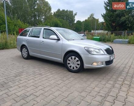 Серый Шкода Октавия, объемом двигателя 1.6 л и пробегом 241 тыс. км за 7450 $, фото 1 на Automoto.ua