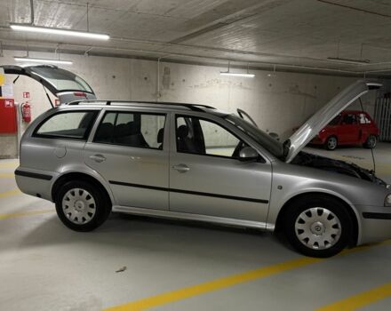 Серый Шкода Октавия, объемом двигателя 1.6 л и пробегом 235 тыс. км за 2900 $, фото 3 на Automoto.ua