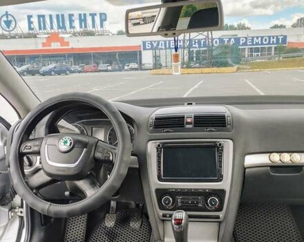 Сірий Шкода Октавія, об'ємом двигуна 2 л та пробігом 370 тис. км за 7300 $, фото 3 на Automoto.ua