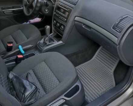 Серый Шкода Октавия, объемом двигателя 1.4 л и пробегом 170 тыс. км за 7500 $, фото 10 на Automoto.ua