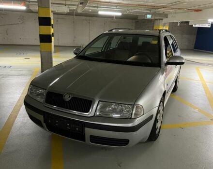 Серый Шкода Октавия, объемом двигателя 1.6 л и пробегом 235 тыс. км за 2900 $, фото 1 на Automoto.ua