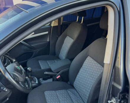 Сірий Шкода Октавія, об'ємом двигуна 1.39 л та пробігом 200 тис. км за 7400 $, фото 19 на Automoto.ua