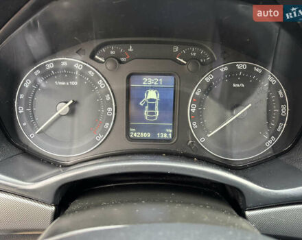 Сірий Шкода Октавія, об'ємом двигуна 1.6 л та пробігом 242 тис. км за 6600 $, фото 36 на Automoto.ua