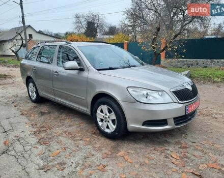 Серый Шкода Октавия, объемом двигателя 1.6 л и пробегом 250 тыс. км за 7550 $, фото 7 на Automoto.ua