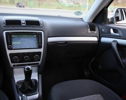 Серый Шкода Октавия, объемом двигателя 1.4 л и пробегом 205 тыс. км за 7900 $, фото 12 на Automoto.ua