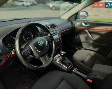 Сірий Шкода Октавія, об'ємом двигуна 1.39 л та пробігом 263 тис. км за 7200 $, фото 3 на Automoto.ua