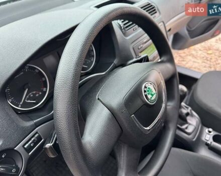 Серый Шкода Октавия, объемом двигателя 1.6 л и пробегом 182 тыс. км за 7700 $, фото 59 на Automoto.ua