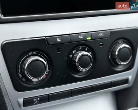 Серый Шкода Октавия, объемом двигателя 1.6 л и пробегом 203 тыс. км за 8099 $, фото 84 на Automoto.ua