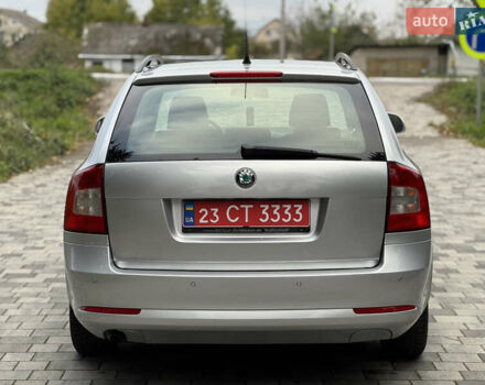 Шкода Октавия 2009 в Староконстантинов на Automoto.ua Серый Шкода Октавия, объемом двигателя 1.6 л и пробегом 212 тыс. км за 7600 $, фото 10 на Automoto.ua