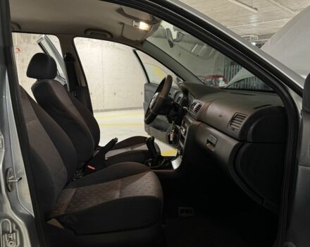 Серый Шкода Октавия, объемом двигателя 1.6 л и пробегом 235 тыс. км за 2900 $, фото 7 на Automoto.ua