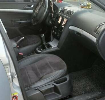 Серый Шкода Октавия, объемом двигателя 1.6 л и пробегом 314 тыс. км за 6999 $, фото 11 на Automoto.ua