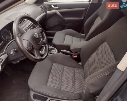 Сірий Шкода Октавія, об'ємом двигуна 1.8 л та пробігом 235 тис. км за 6300 $, фото 12 на Automoto.ua