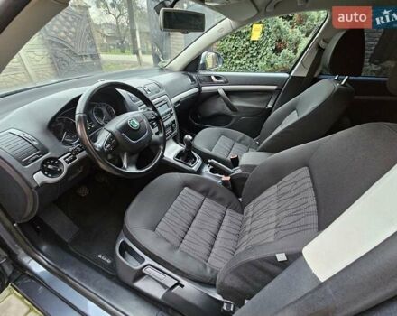 Серый Шкода Октавия, объемом двигателя 1.8 л и пробегом 178 тыс. км за 7300 $, фото 35 на Automoto.ua