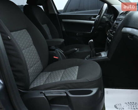 Сірий Шкода Октавія, об'ємом двигуна 1.6 л та пробігом 232 тис. км за 7700 $, фото 25 на Automoto.ua