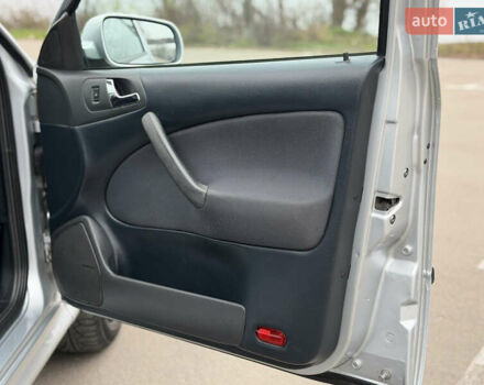 Серый Шкода Октавия, объемом двигателя 1.6 л и пробегом 205 тыс. км за 4750 $, фото 18 на Automoto.ua