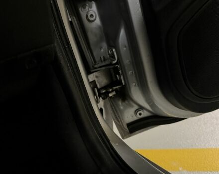 Серый Шкода Октавия, объемом двигателя 1.6 л и пробегом 235 тыс. км за 2900 $, фото 20 на Automoto.ua