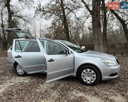 Серый Шкода Октавия, объемом двигателя 1.6 л и пробегом 182 тыс. км за 7700 $, фото 75 на Automoto.ua