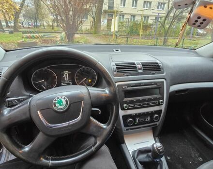 Серый Шкода Октавия, объемом двигателя 1.6 л и пробегом 225 тыс. км за 7099 $, фото 1 на Automoto.ua