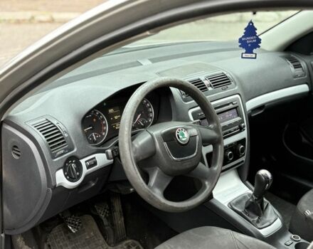 Серый Шкода Октавия, объемом двигателя 0 л и пробегом 300 тыс. км за 3700 $, фото 5 на Automoto.ua