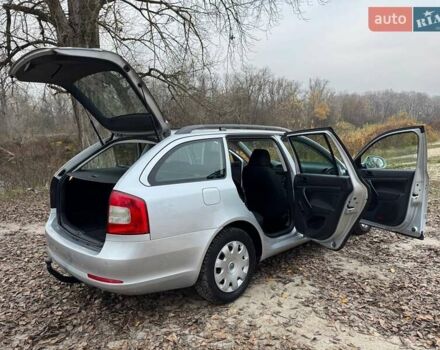 Серый Шкода Октавия, объемом двигателя 1.6 л и пробегом 182 тыс. км за 7700 $, фото 76 на Automoto.ua