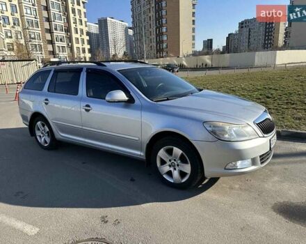 Серый Шкода Октавия, объемом двигателя 1.8 л и пробегом 263 тыс. км за 6750 $, фото 2 на Automoto.ua