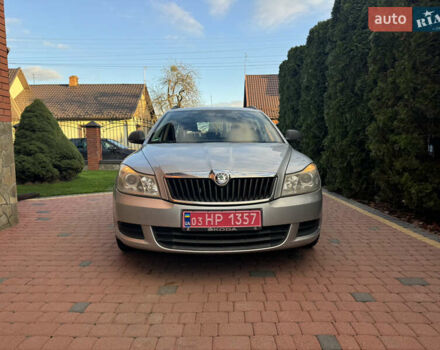 Серый Шкода Октавия, объемом двигателя 1.4 л и пробегом 227 тыс. км за 6450 $, фото 2 на Automoto.ua