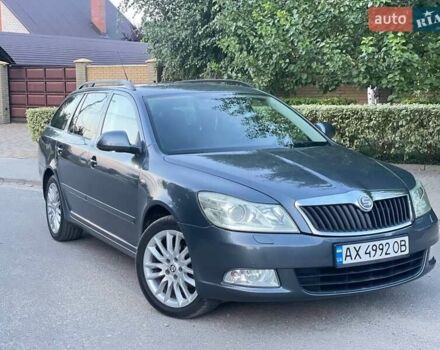 Серый Шкода Октавия, объемом двигателя 1.8 л и пробегом 262 тыс. км за 8800 $, фото 2 на Automoto.ua