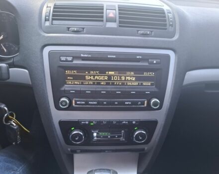 Серый Шкода Октавия, объемом двигателя 1.8 л и пробегом 232 тыс. км за 7400 $, фото 7 на Automoto.ua