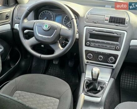 Шкода Октавия 2009 в Харькове на Automoto.ua Серый Шкода Октавия, объемом двигателя 1.9 л и пробегом 180 тыс. км за 6700 $, фото 18 на Automoto.ua
