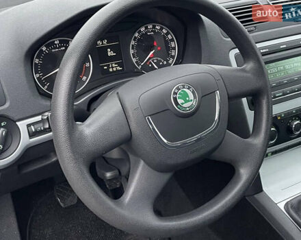 Серый Шкода Октавия, объемом двигателя 1.6 л и пробегом 181 тыс. км за 8999 $, фото 6 на Automoto.ua