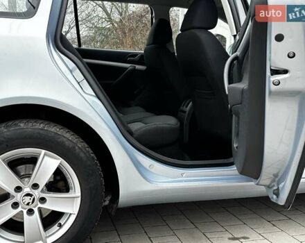 Серый Шкода Октавия, объемом двигателя 1.6 л и пробегом 203 тыс. км за 8099 $, фото 104 на Automoto.ua