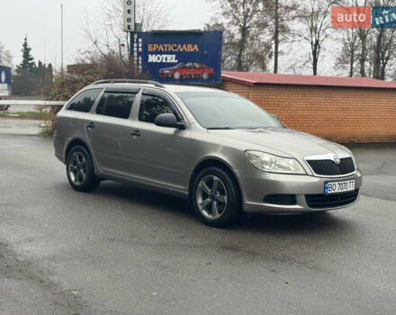 Серый Шкода Октавия, объемом двигателя 1.6 л и пробегом 218 тыс. км за 8200 $, фото 2 на Automoto.ua