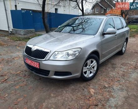 Серый Шкода Октавия, объемом двигателя 1.6 л и пробегом 250 тыс. км за 7550 $, фото 1 на Automoto.ua